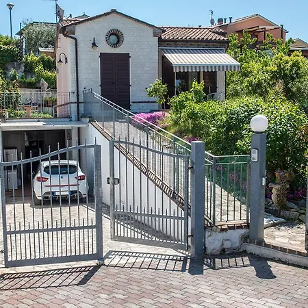 S265 - Ampia Taverna Bilocale