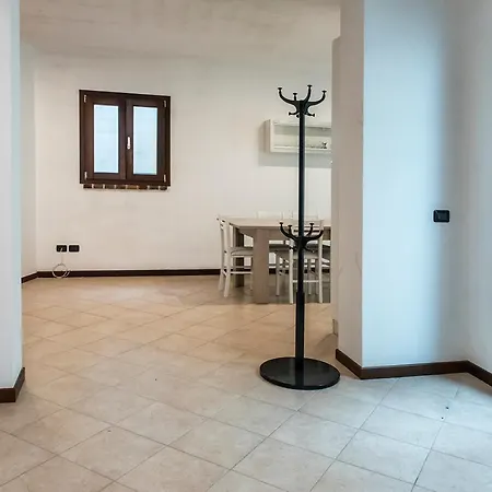 S265 - Ampia Taverna Bilocale Sirolo